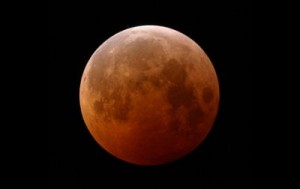 Total lunar eclipse 2011