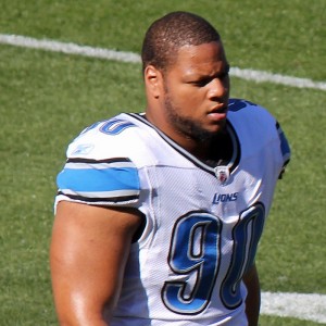 Ndamukong Suh put aside after unsporting act (Jeffrey Beall via Wikimedia)