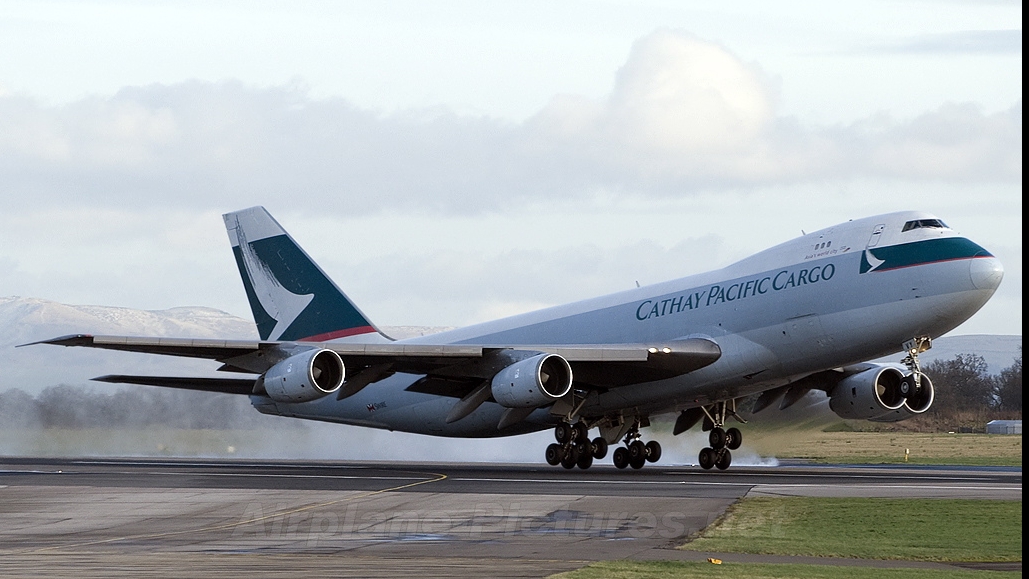 Boeing-747-Cathay-Pacific.jpg