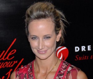 Victoria Hervey faced wardrobe issues at Florida Art Event (By lukeford.net via Wikimedia)