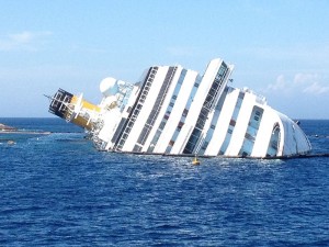 uxury cruise liner Costa Concordia went aground, turned on its side off Giglio Island. (By paolodefalco75 via Wikimedia)