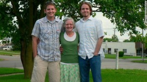 Aaron Collins, left, together with his mom Tina, and brother Seth. Aaaron died on July 7, but left behind an awesome will
