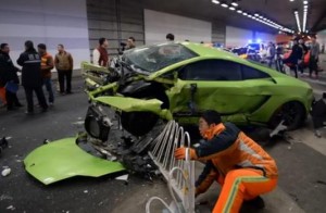Fast and Furious Lamborghini ends up wrecked in Beijing (capture: youtube)