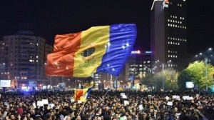 Tens of thousands of Romanians protesting in Bucharest (pic: Facebook/Bogdan Diaconu)