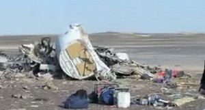 Metrojet plane wreckage (pic: Twitter)