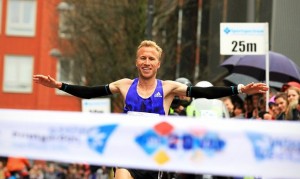Marius Ionescu wins 20 van alphen 2016 (Photo credit: John van der Tol)