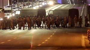 Turkish Coup: Military units shut down traffic on Istanbul bridge over Bosphorus